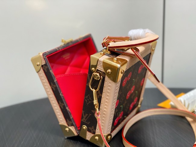 Louis Vuitton Handle Trunk M14040