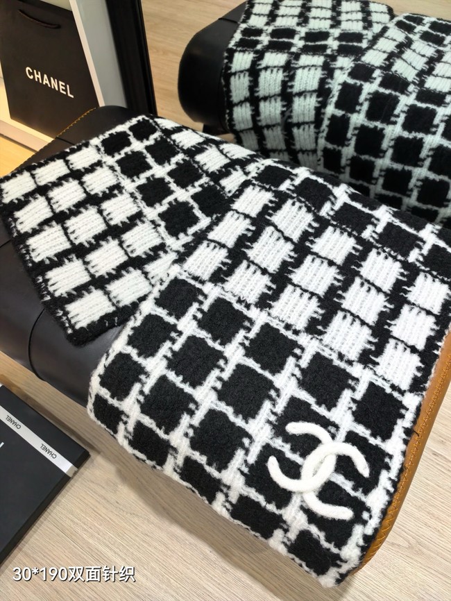 Chanel wool scarf KY119