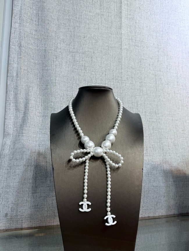 Chanel necklace CE81689