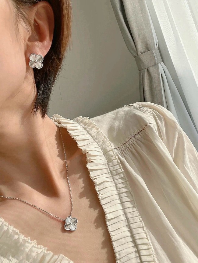 Van Cleef & Arpels Earring CE81766