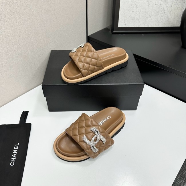 Chanel slipper 21061-10