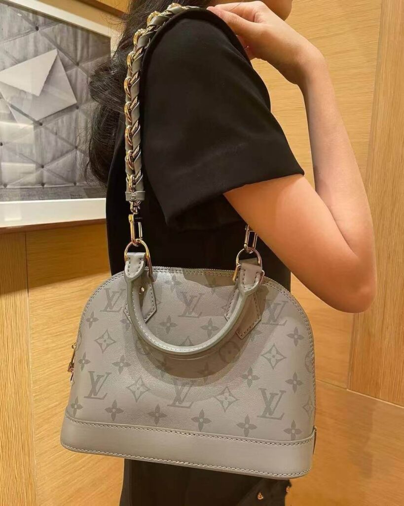 Image #1 from Nat Lyly